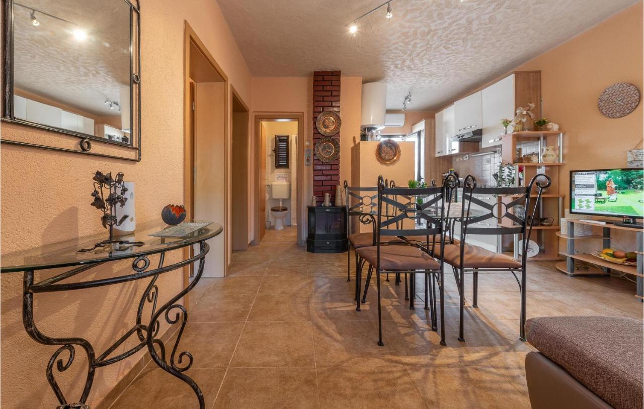 Cozy Home In Vrsi With Wifi المظهر الخارجي الصورة