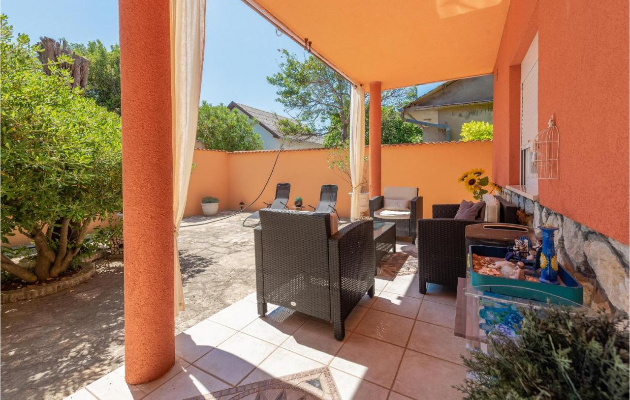 Cozy Home In Vrsi With Wifi المظهر الخارجي الصورة